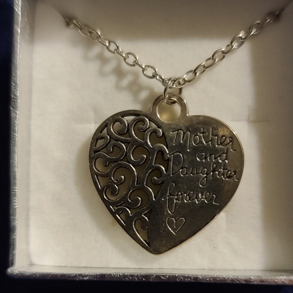 Silver-tone "mother and daughter forever" charm ne